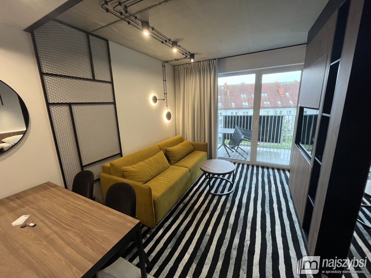 KOŁOBRZEG - APARTAMENT Z BALKONEM - NETTO 439000 ! (4)