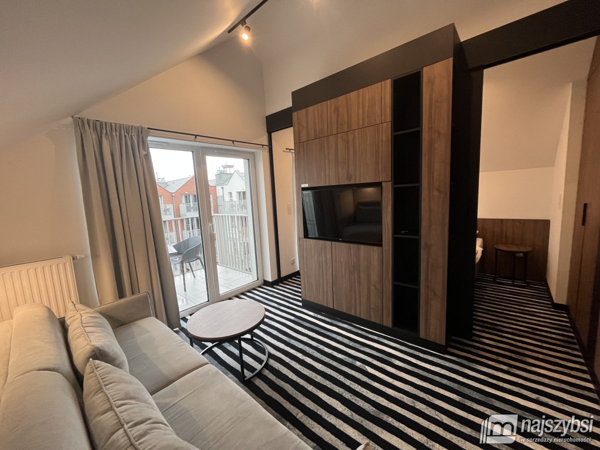KOŁOBRZEG - APARTAMENT Z BALKONEM - NETTO 429000! (2)