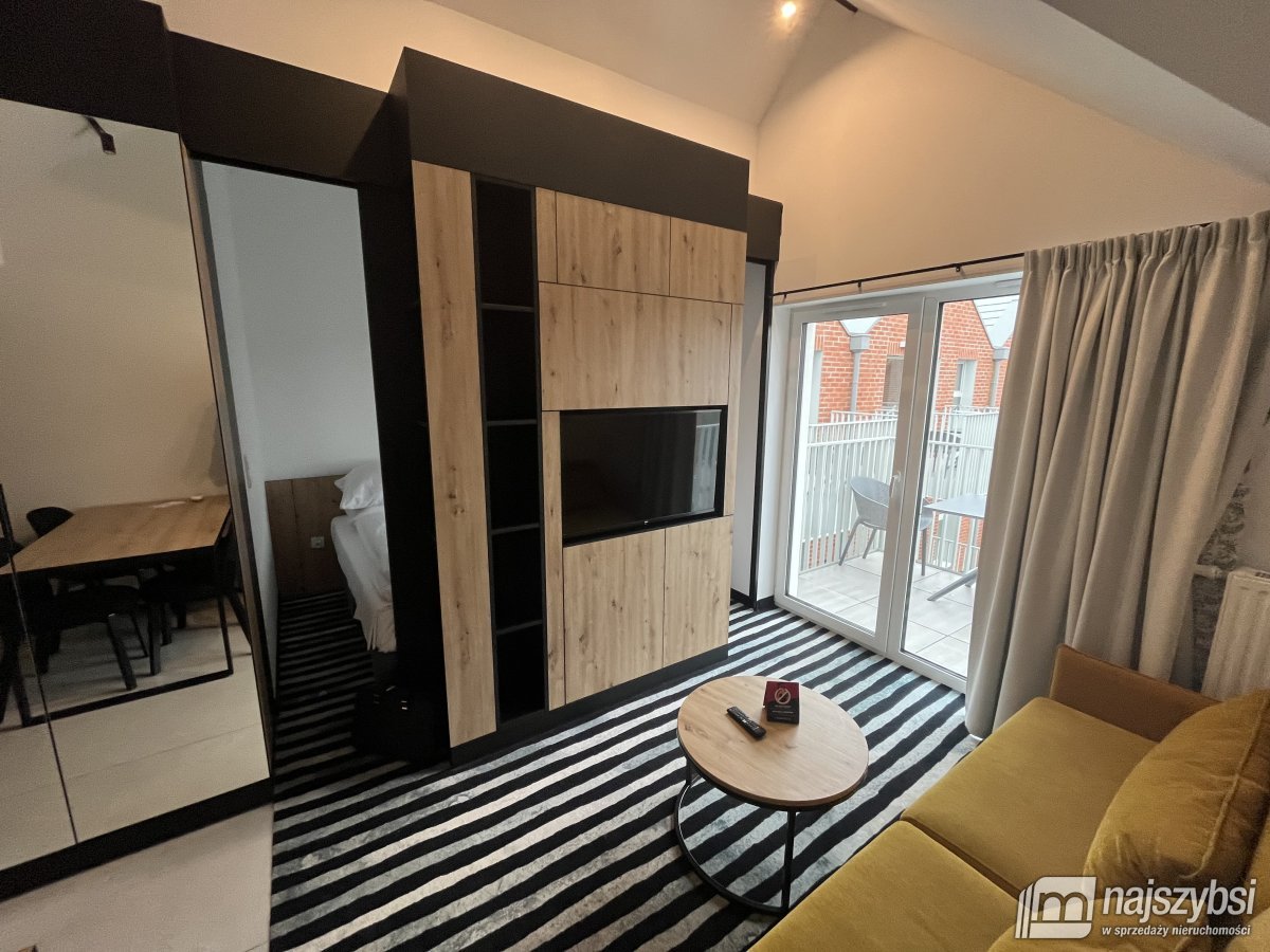KOŁOBRZEG - APARTAMENT Z BALKONEM - NETTO 459000 ! (7)