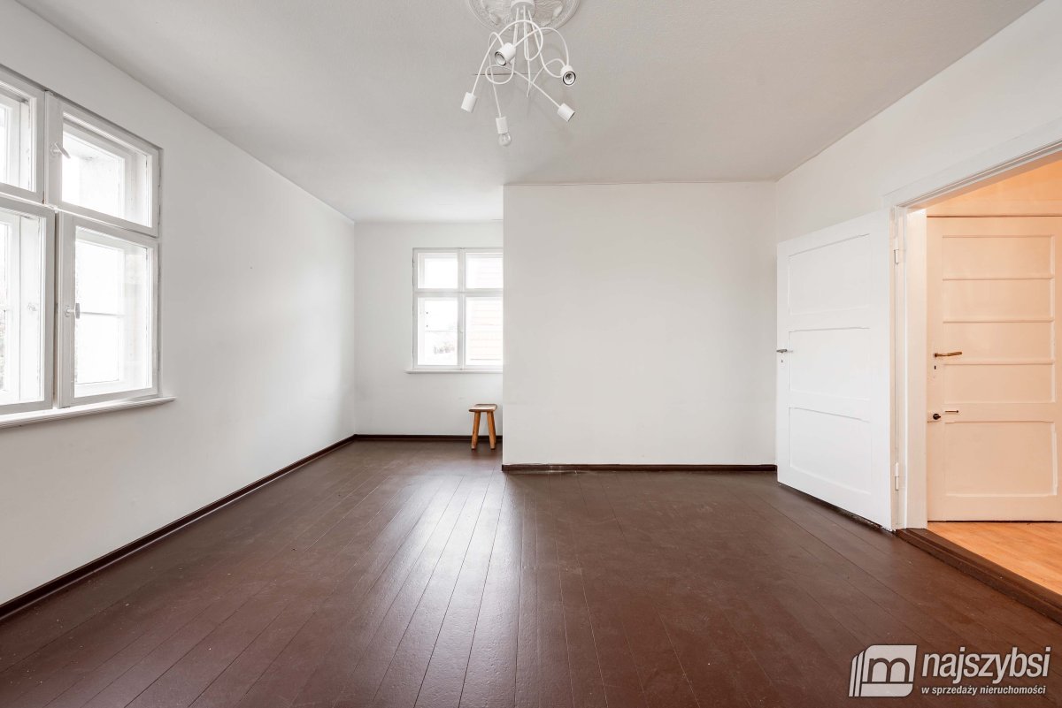 Drawsko Pomorskie-połowa domu z ogrodem i garażem (1)