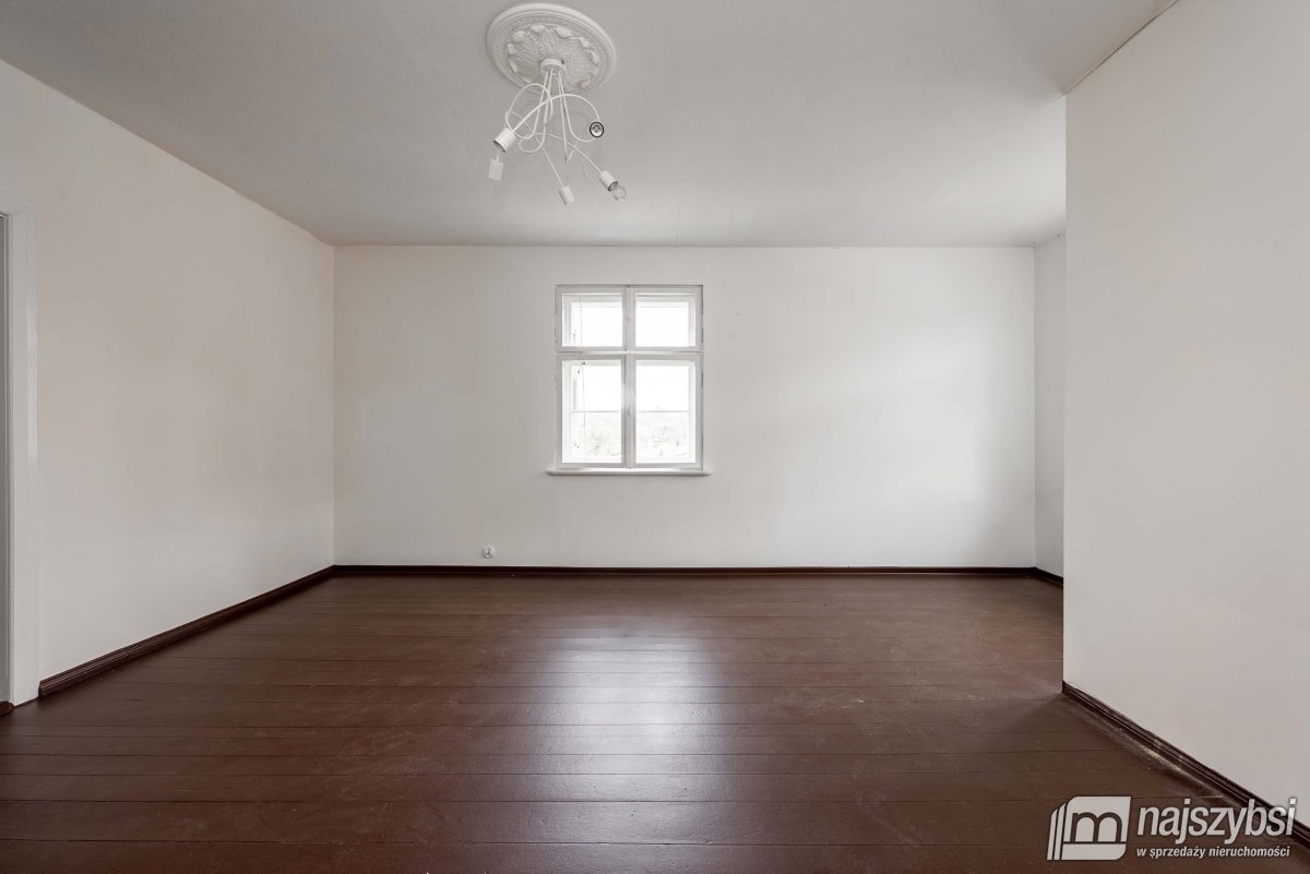 Drawsko Pomorskie-połowa domu z ogrodem i garażem (2)