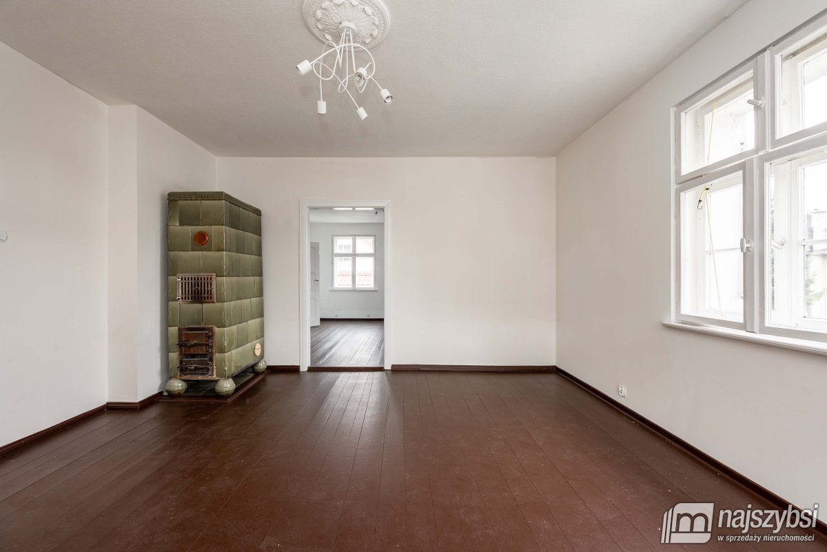 Drawsko Pomorskie-połowa domu z ogrodem i garażem (3)