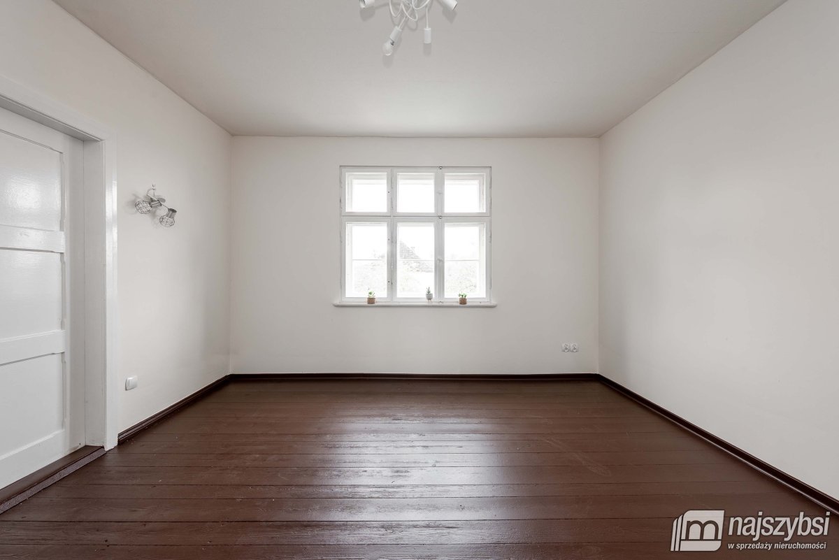 Drawsko Pomorskie-połowa domu z ogrodem i garażem (6)