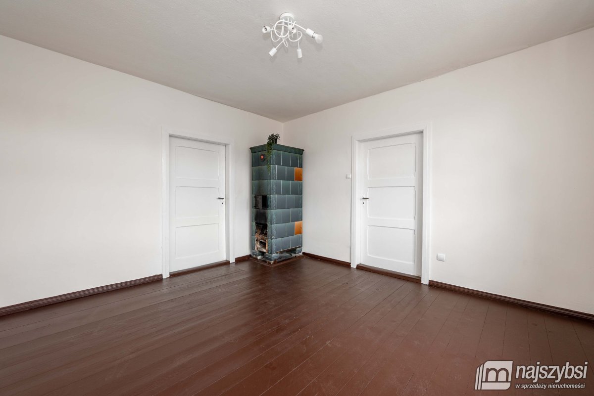 Drawsko Pomorskie-połowa domu z ogrodem i garażem (7)