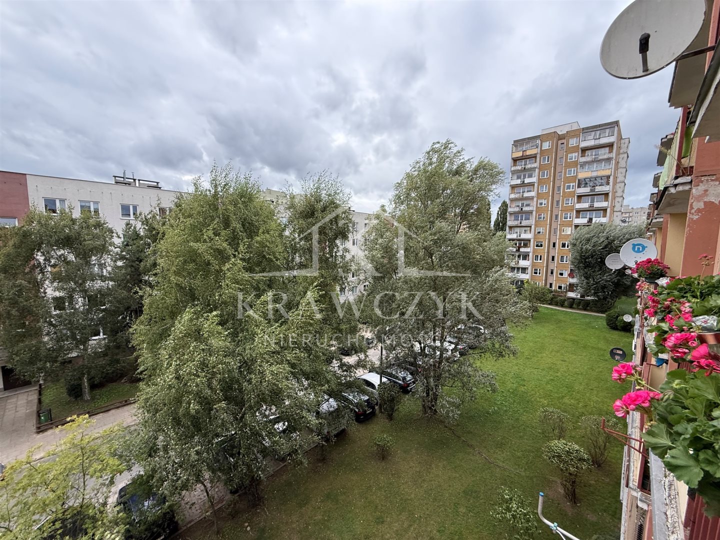 POGODNO, 2pok. balkon, piwnica, NISKI BLOK  (12)