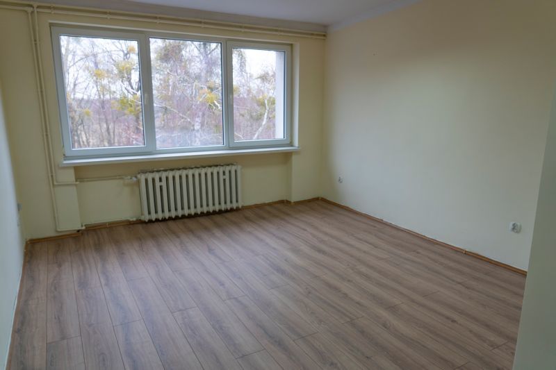 Na wynajem pomieszczenie/biuro 38m2 w Nowogardzie (4)