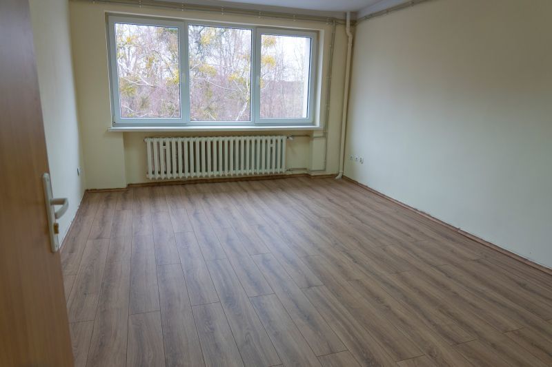 Na wynajem pomieszczenie/biuro 38m2 w Nowogardzie (6)