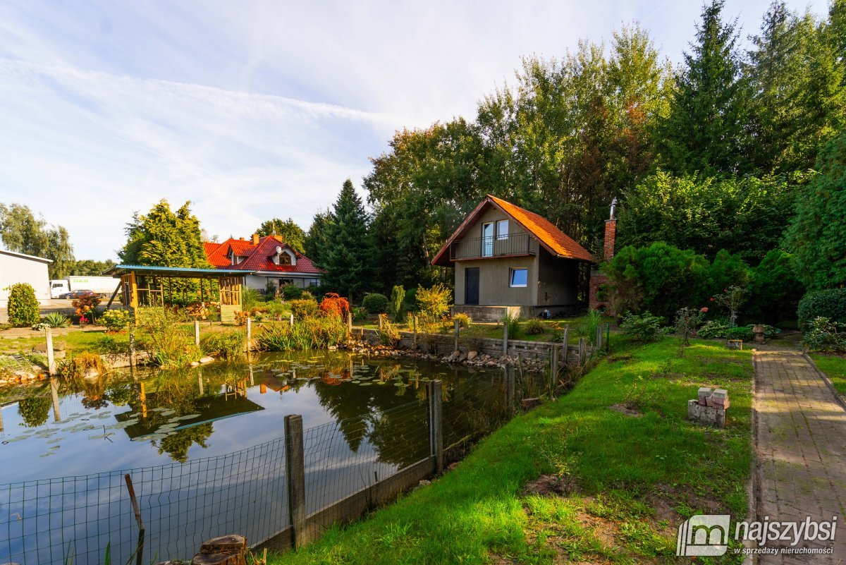 Łaniewo - komfortowy dom, duża działka, magazyn  (3)