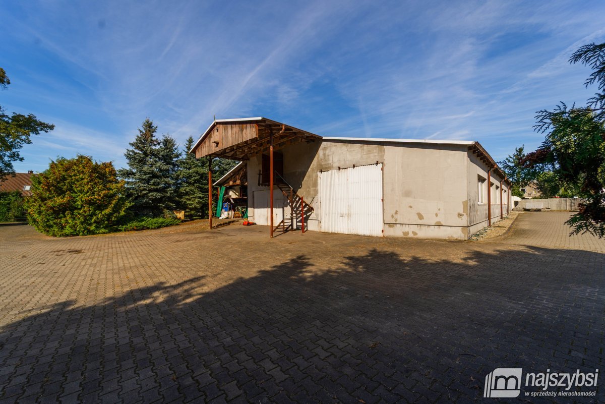 Łaniewo - komfortowy dom, duża działka, magazyn  (4)