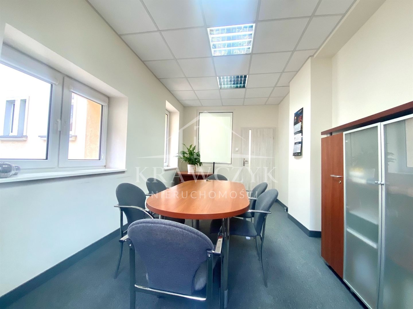 WAŁY CHROBREGO, FILHARMONIA - BIURA (10)