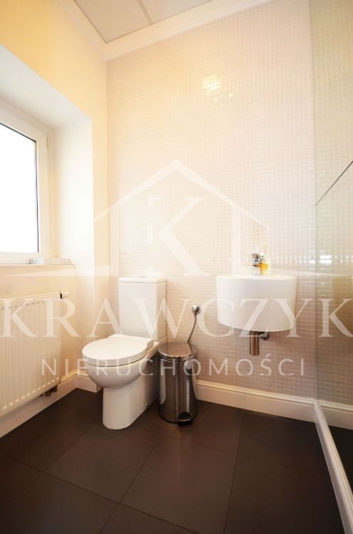 WAŁY CHROBREGO, FILHARMONIA - BIURA (11)