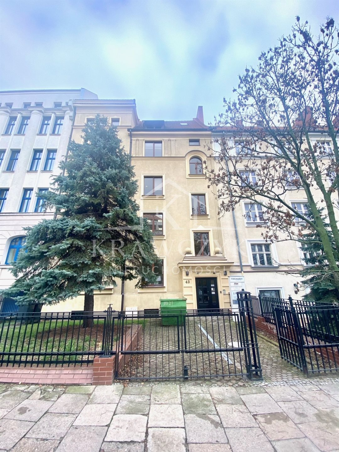 WAŁY CHROBREGO, FILHARMONIA - BIURA (12)