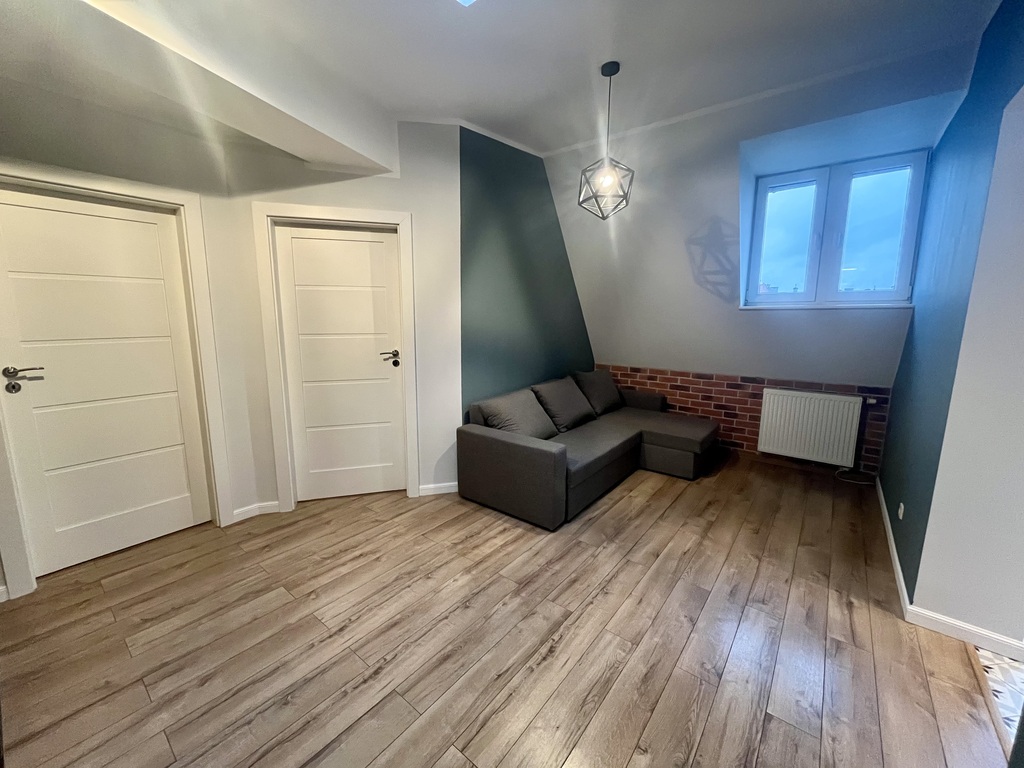 Trzypokojowe mieszkanie w Centrum po remoncie! (3)