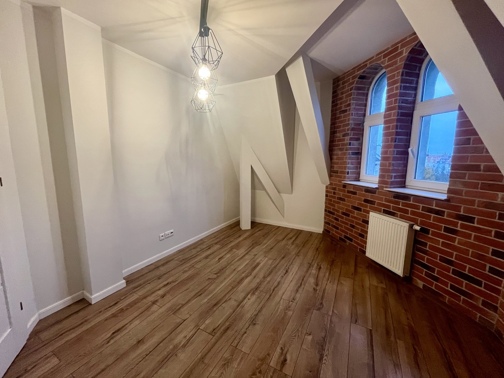 Trzypokojowe mieszkanie w Centrum po remoncie! (9)