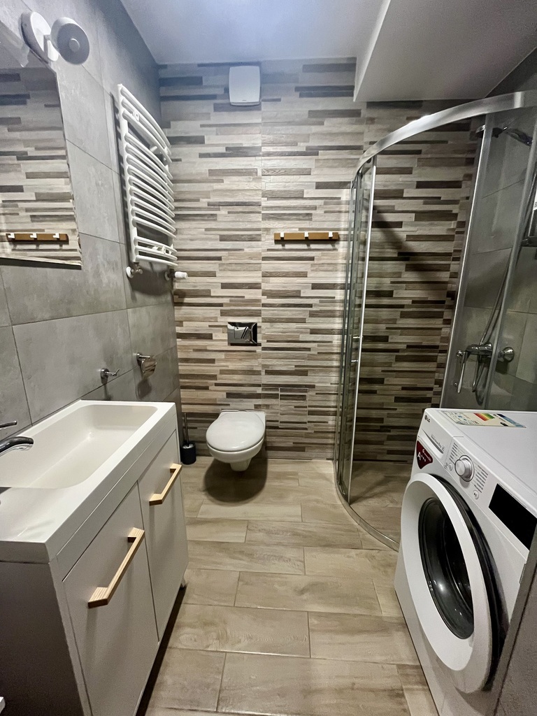 Trzypokojowe mieszkanie w Centrum po remoncie! (10)