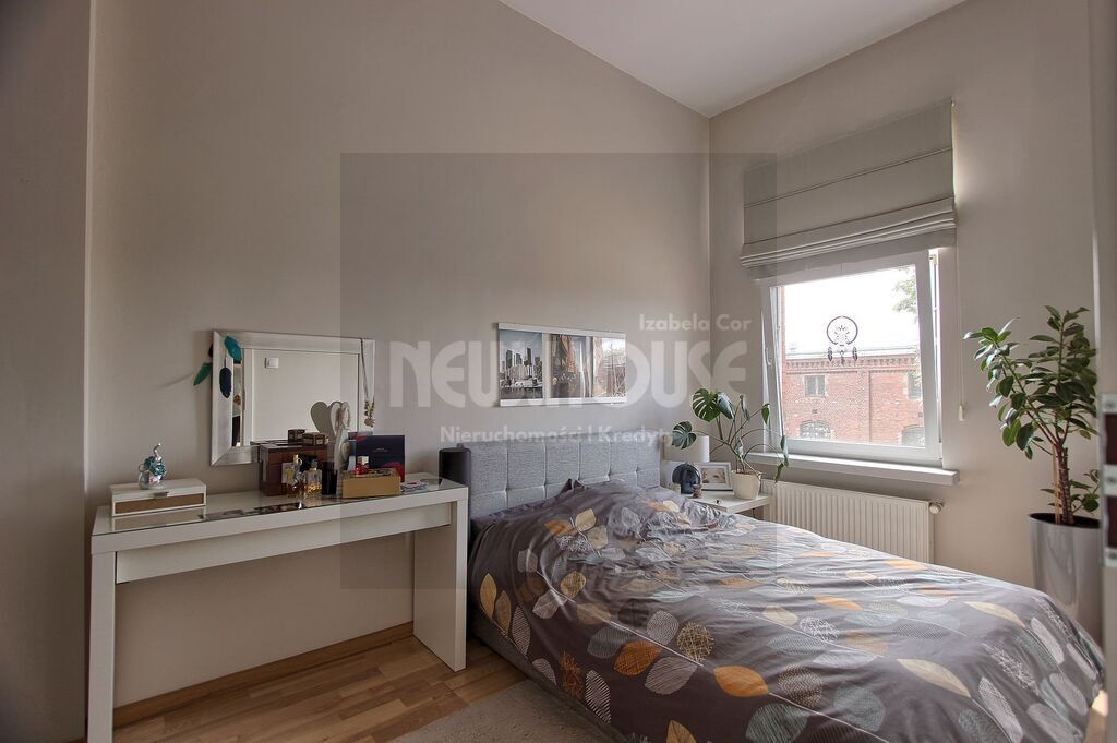 Bajeczne 3 pokoje Nowe Miasto parking w cenie! (23)