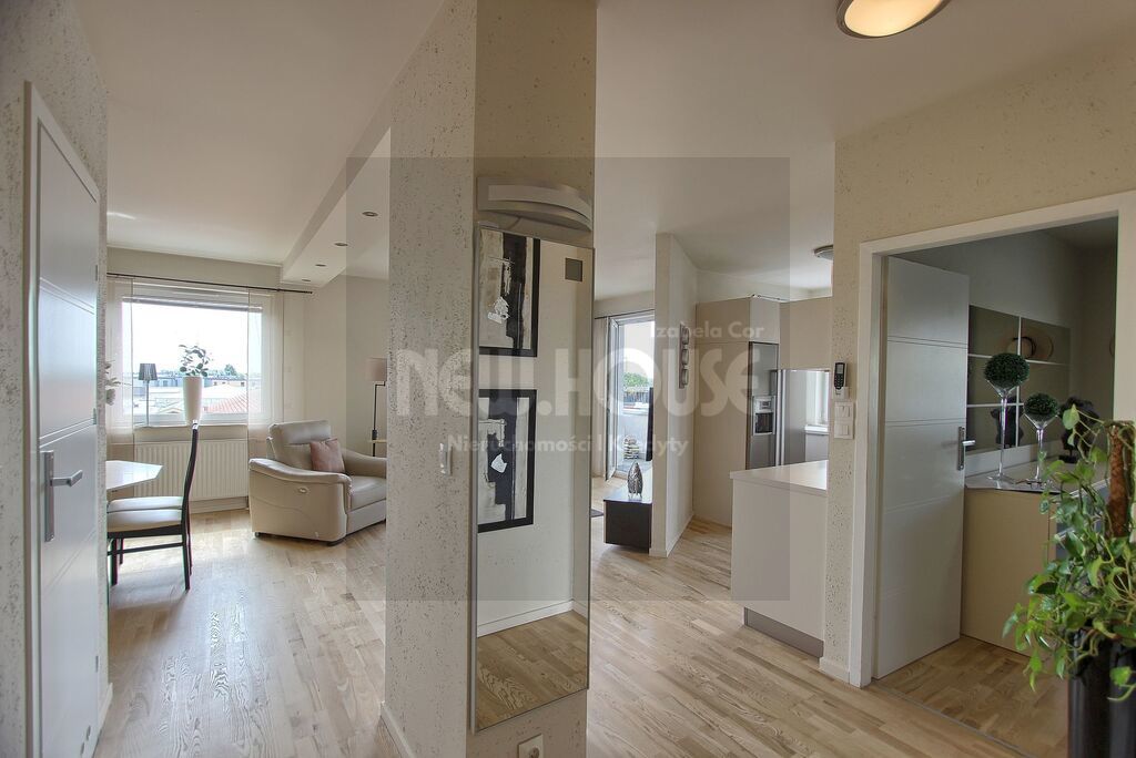 Unikatowe mieszkanie z dużym tarasem Bandurskiego (20)