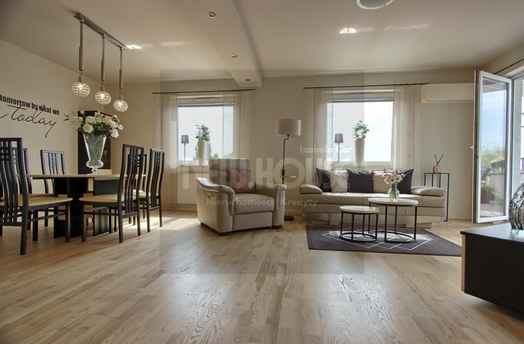 Unikatowe mieszkanie z dużym tarasem Bandurskiego (24)