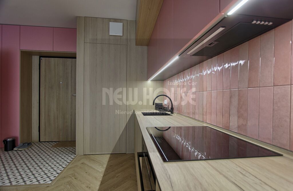 Idealne 2 pokoje z garażem na Starym Mieście (9)