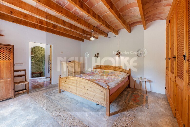 Wakacyjna willa z basenem na Majorce (8)