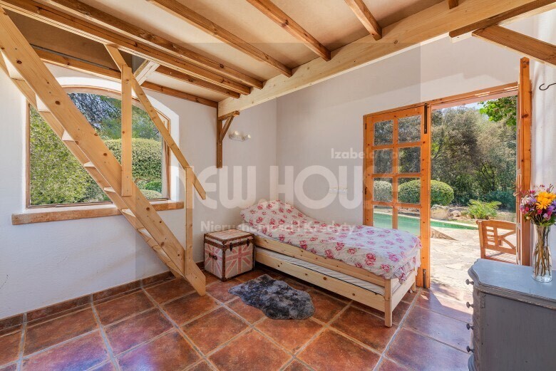 Wakacyjna willa z basenem na Majorce (9)