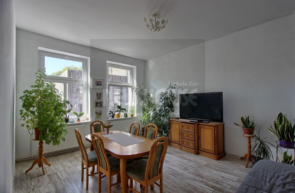 4 pokoje z ogródkiem i garażem! (1)