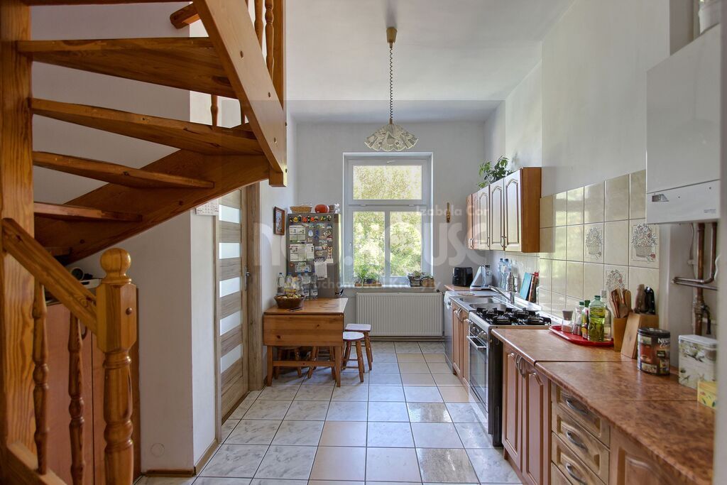 4 pokoje z ogródkiem i garażem! (14)