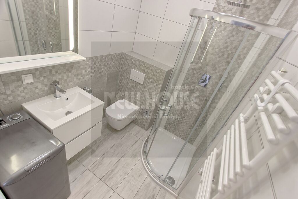 Idealne w apartamentowcu w centrum (11)