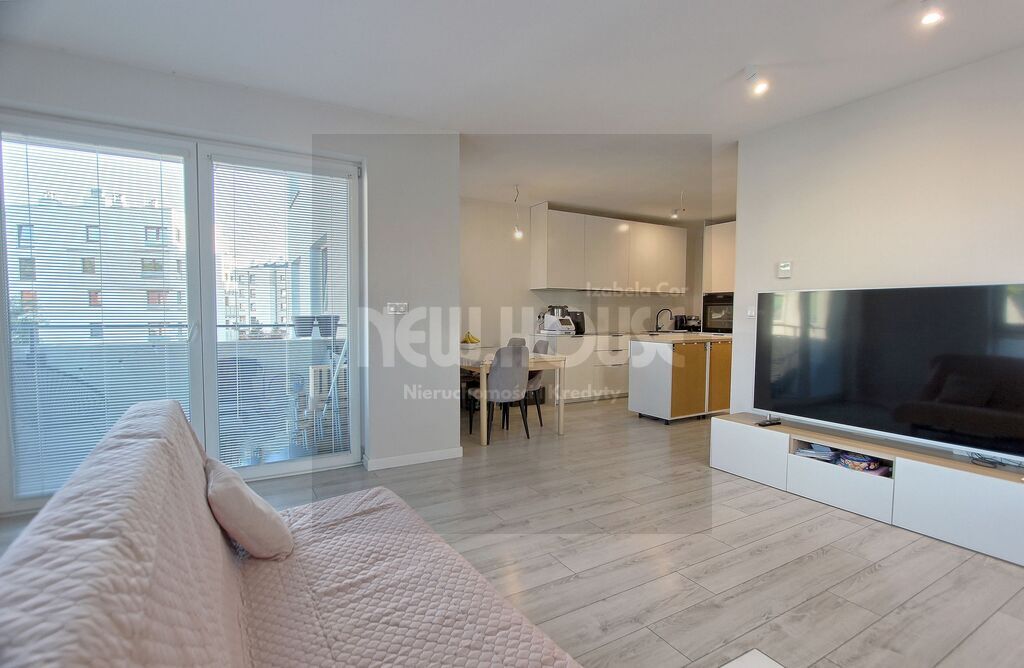 Słoneczne, przestronne mieszkanie z balkonem (1)