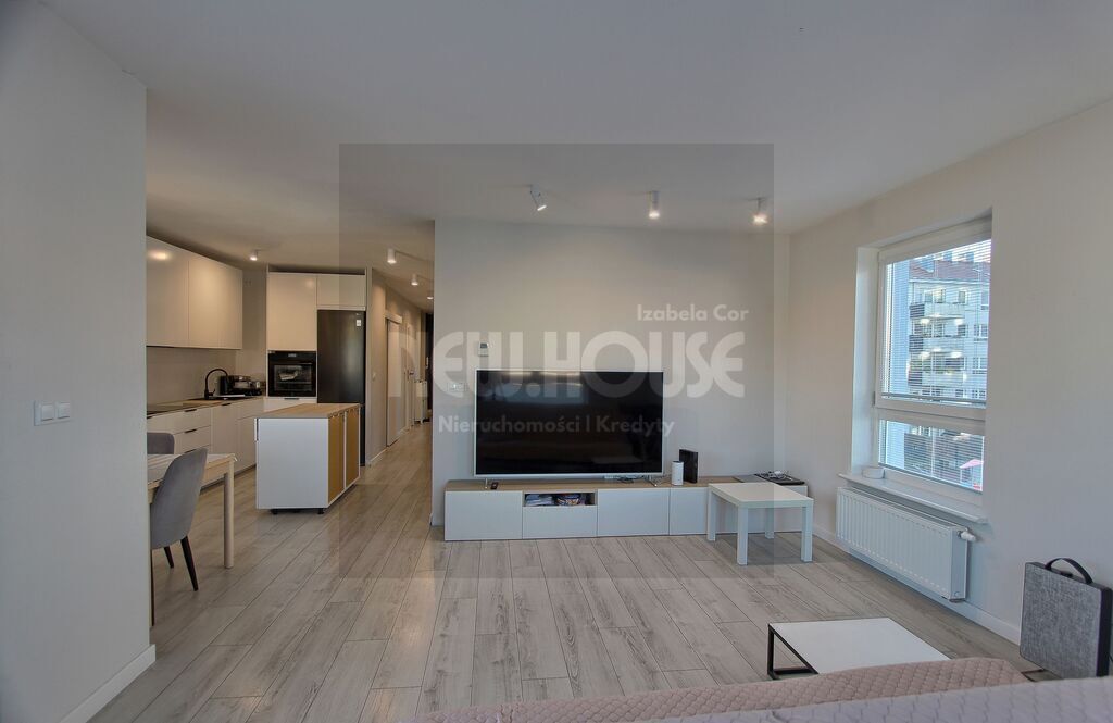 Słoneczne, przestronne mieszkanie z balkonem (4)