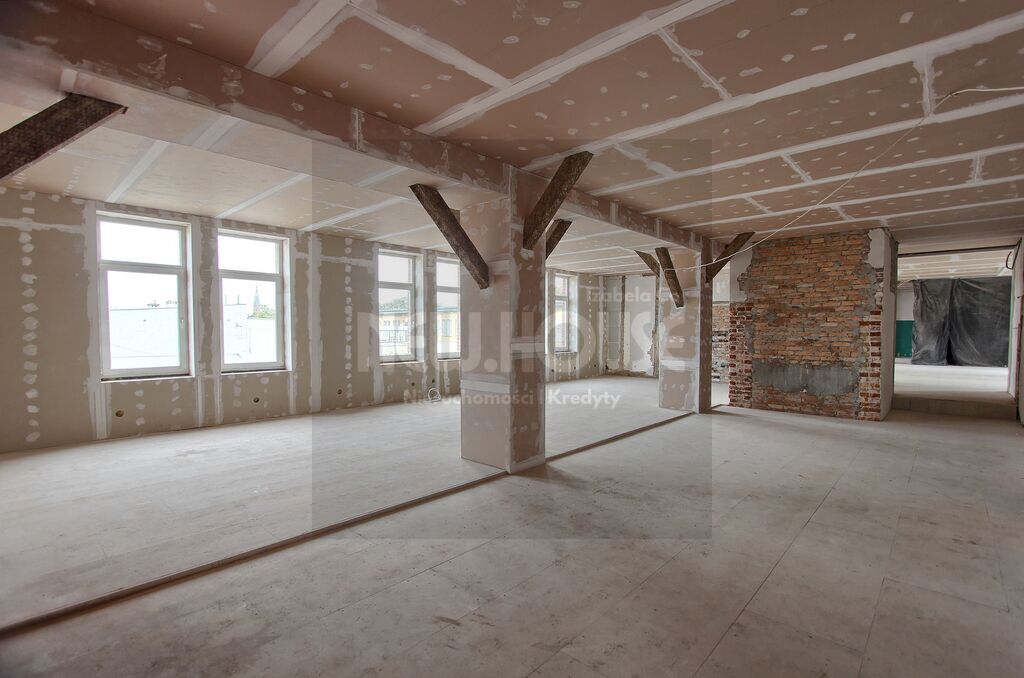 Budynek biurowo-magazynowy (3)