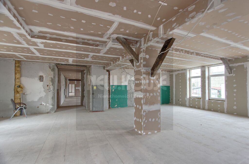 Budynek biurowo-magazynowy (7)