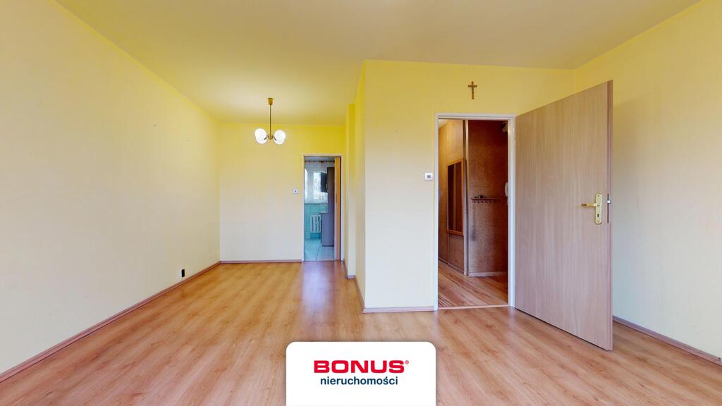 Przestronne 3 pokoje, balkon, piwnica, parking (4)