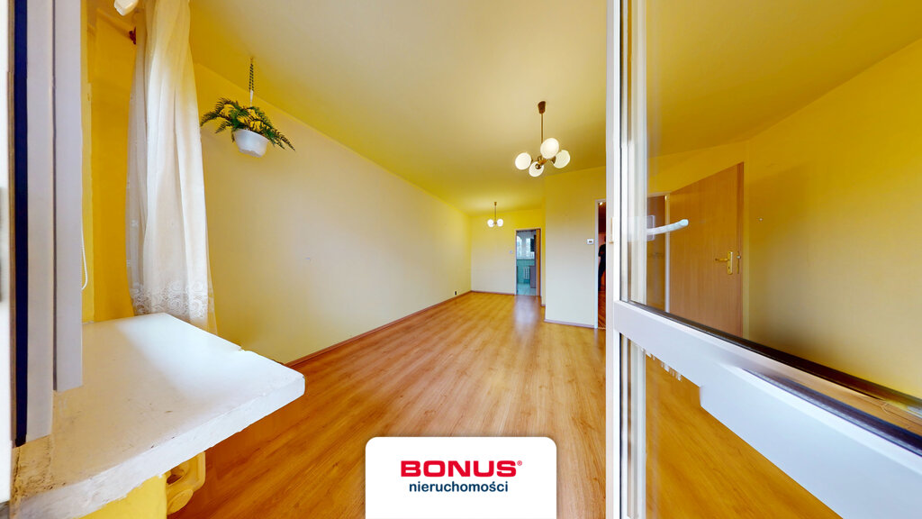 Przestronne 3 pokoje, balkon, piwnica, parking (17)