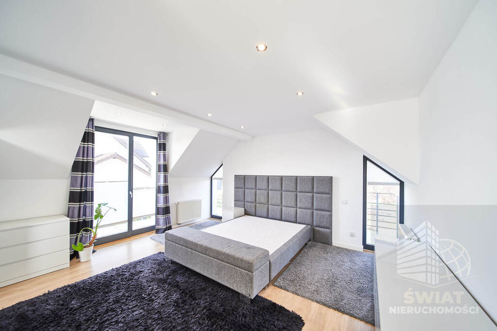 Nowoczesna Rezydencja w Dobrej (19)