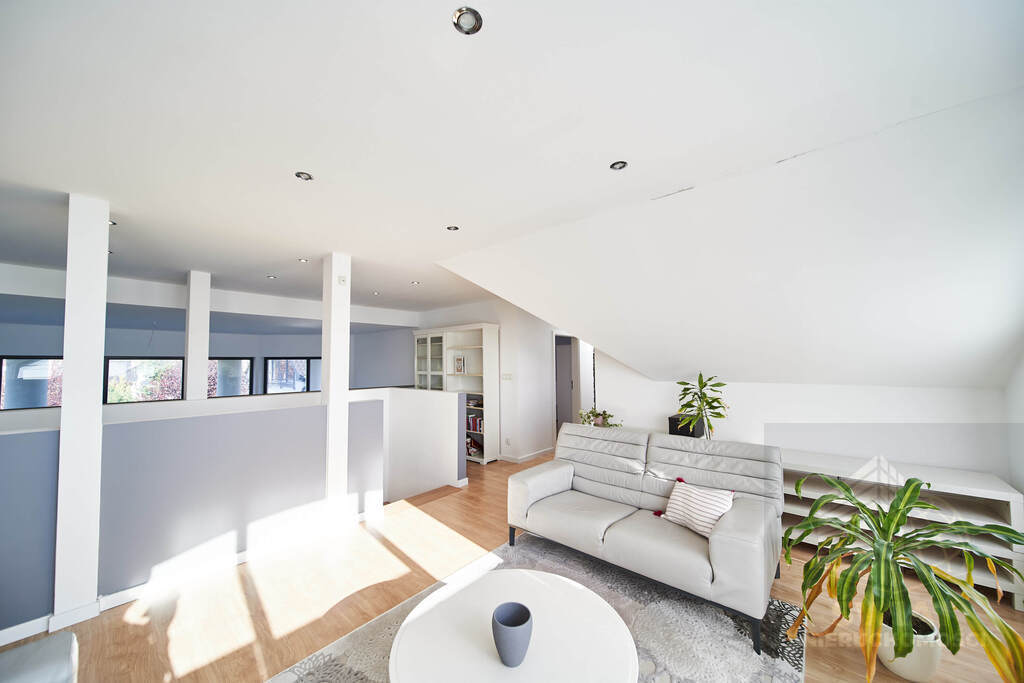 Nowoczesna Rezydencja w Dobrej (20)