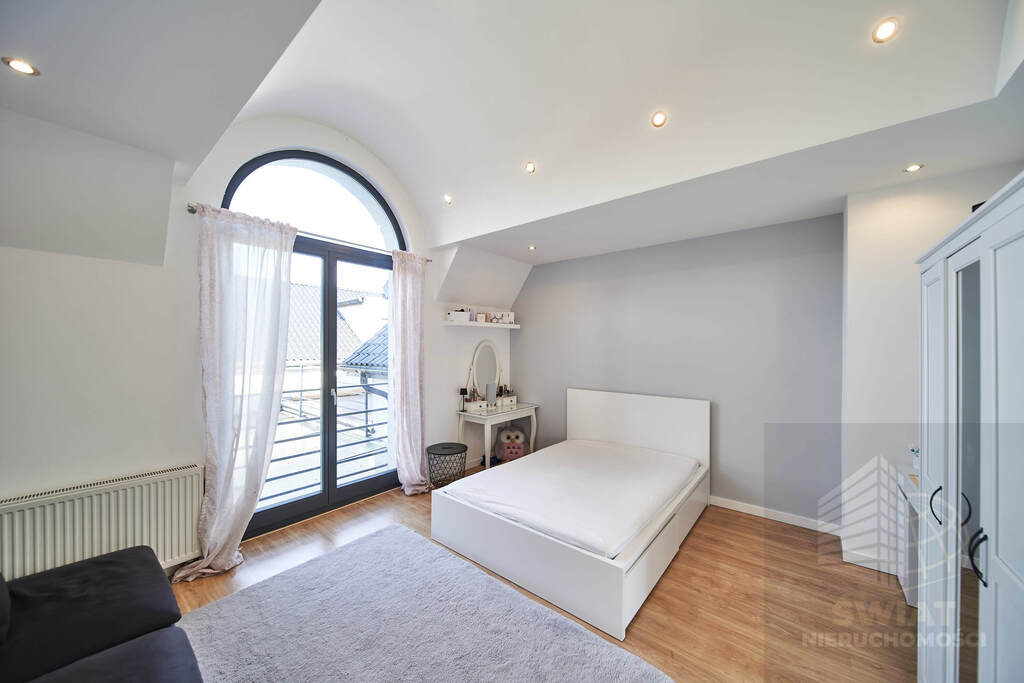 Nowoczesna Rezydencja w Dobrej (26)