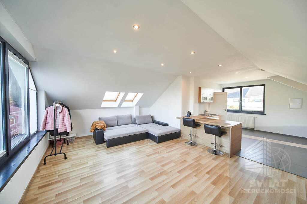 Nowoczesna Rezydencja w Dobrej (29)