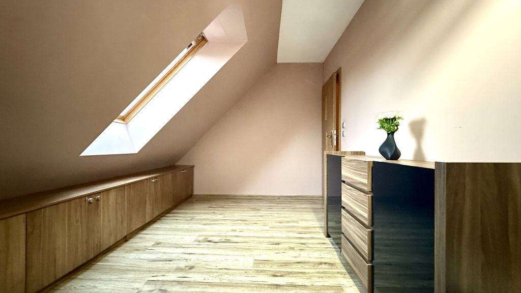 Na sprzedaż 3 pokojowe mieszkanie w Przecławiu (19)