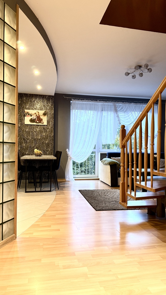 Na sprzedaż 3 pokojowe mieszkanie w Przecławiu (29)