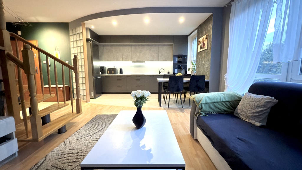 Na sprzedaż 3 pokojowe mieszkanie w Przecławiu (24)