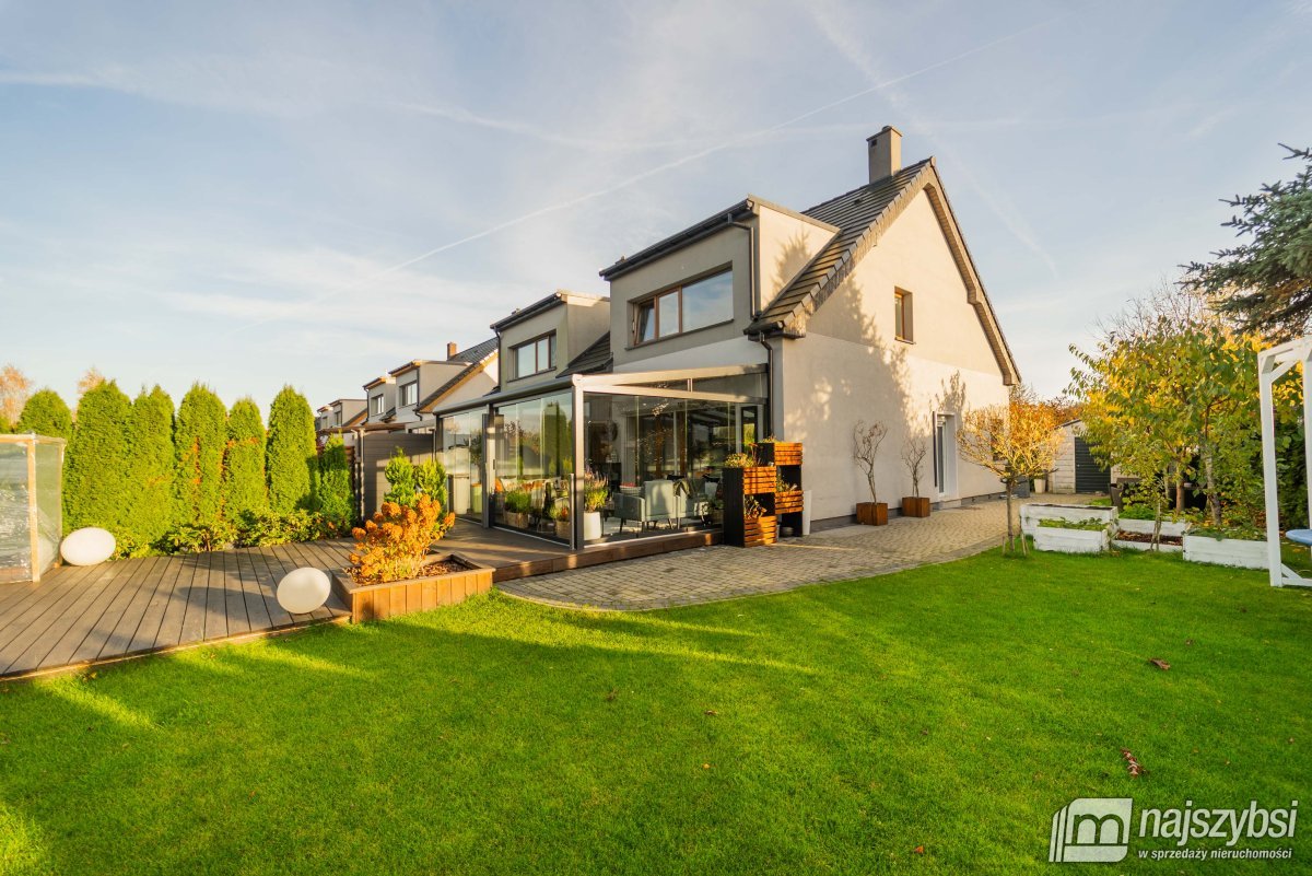 ZIELENIEWO - Morzyczyn - jezioro Miedwie 
 - pół  (1)