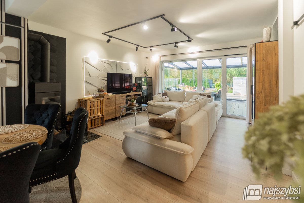 ZIELENIEWO - Morzyczyn - jezioro Miedwie 
 - pół  (19)