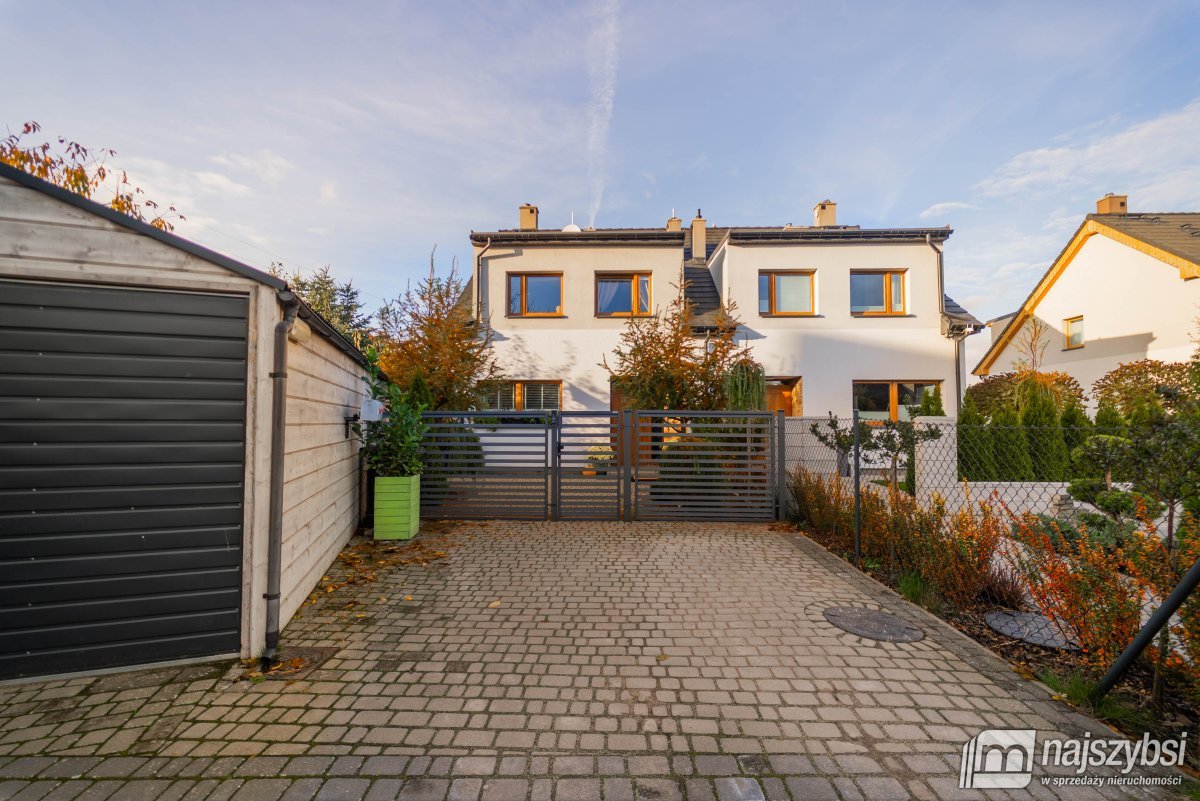 ZIELENIEWO - Morzyczyn - jezioro Miedwie 
 - pół  (2)