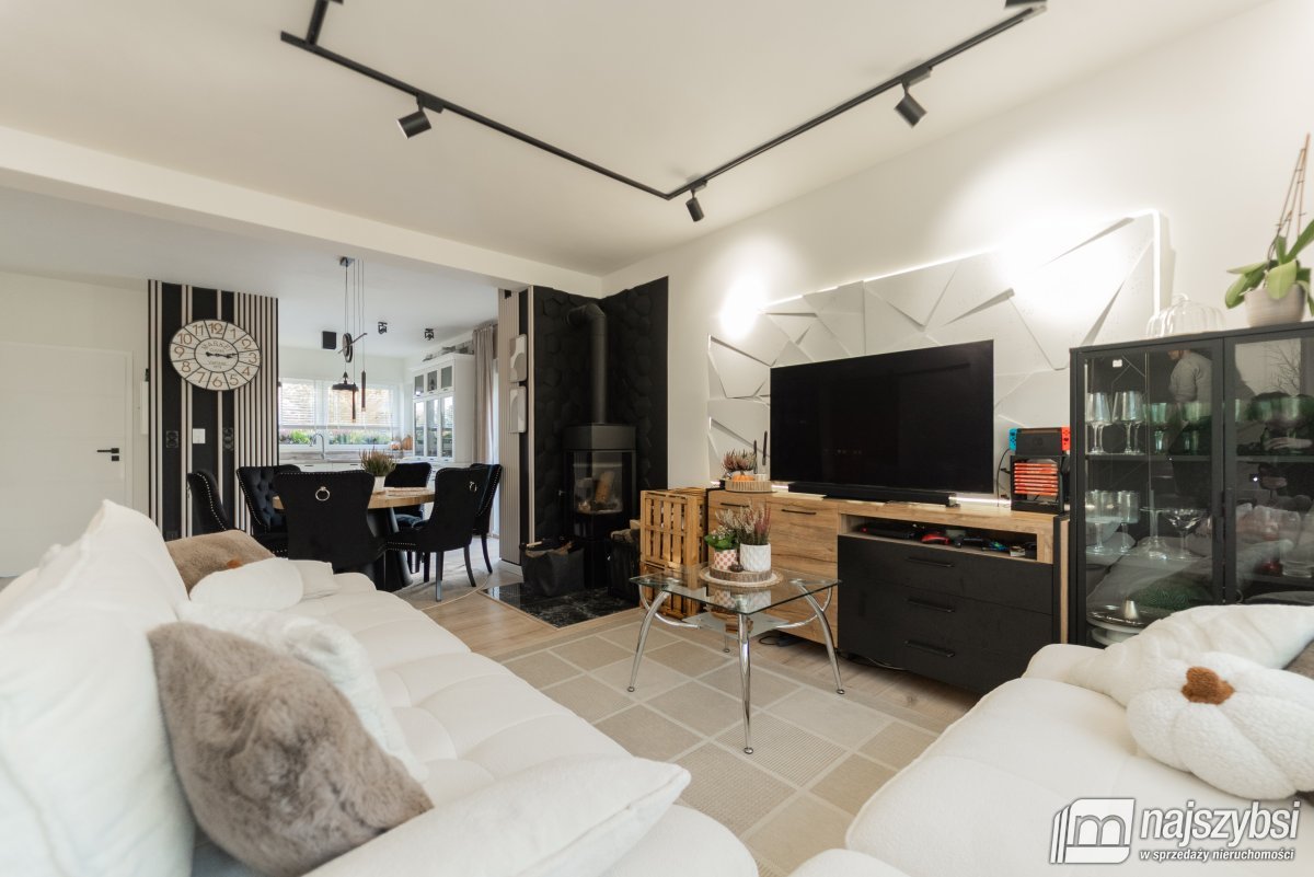 ZIELENIEWO - Morzyczyn - jezioro Miedwie 
 - pół  (21)