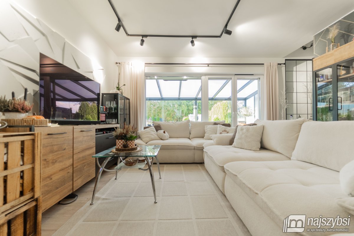 ZIELENIEWO - Morzyczyn - jezioro Miedwie 
 - pół  (24)