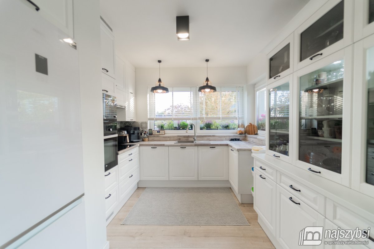 ZIELENIEWO - Morzyczyn - jezioro Miedwie 
 - pół  (25)