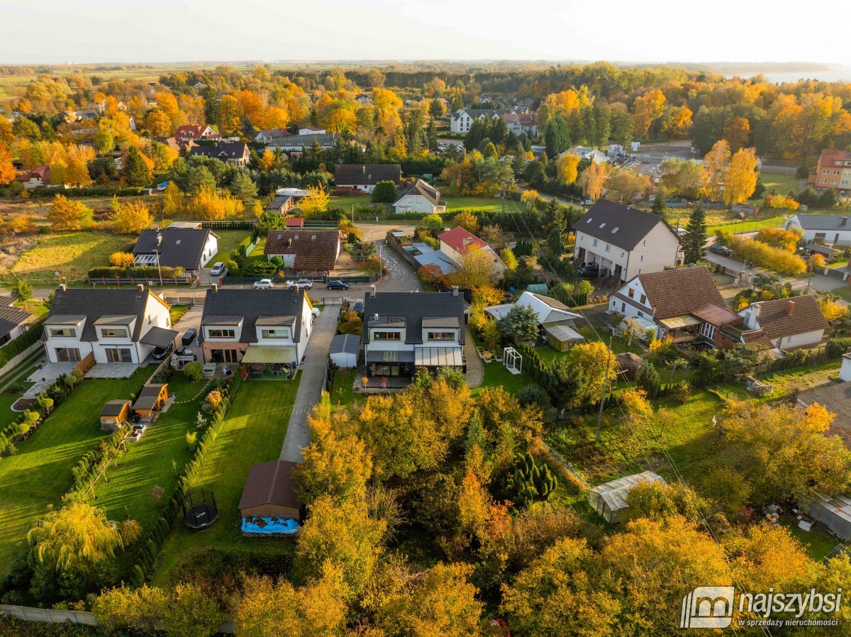 ZIELENIEWO - Morzyczyn - jezioro Miedwie 
 - pół  (3)