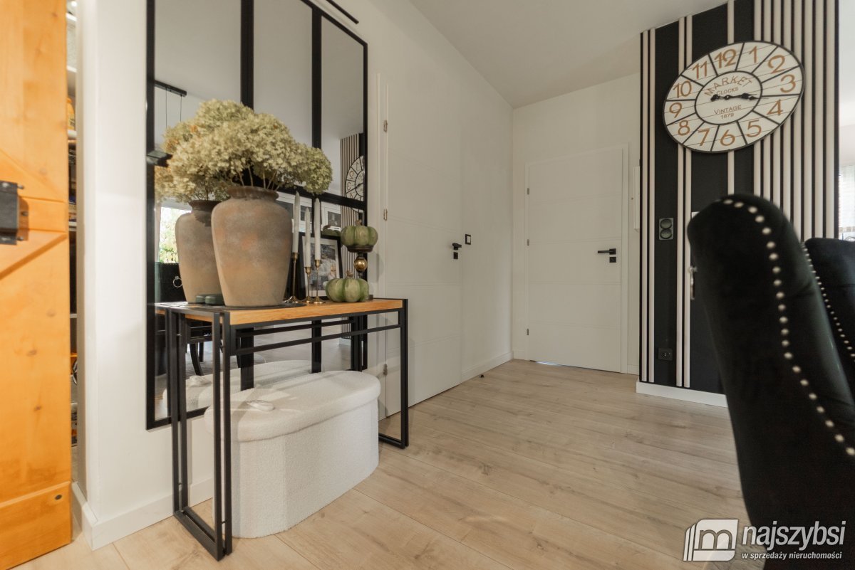 ZIELENIEWO - Morzyczyn - jezioro Miedwie 
 - pół  (30)