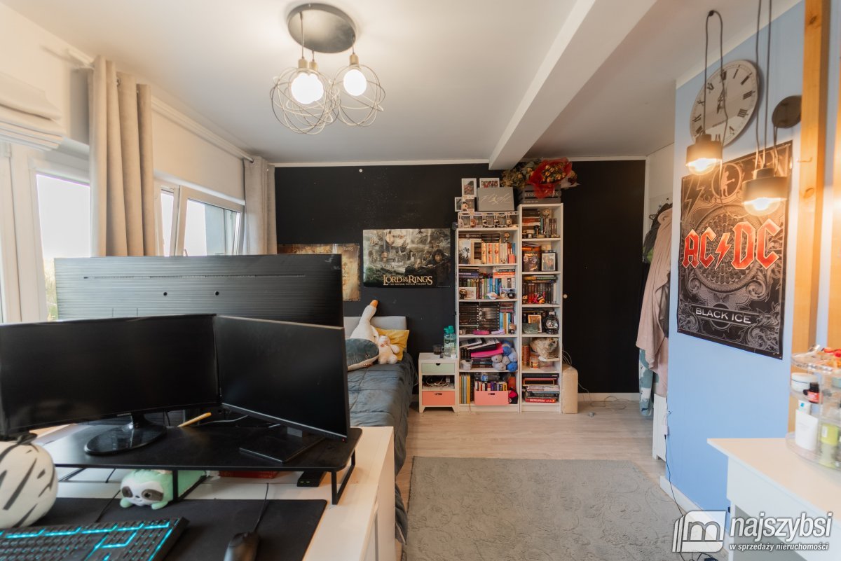 ZIELENIEWO - Morzyczyn - jezioro Miedwie 
 - pół  (38)